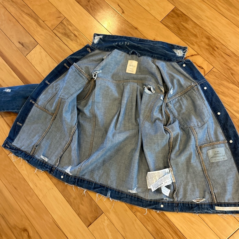 Zara The Trafaluc Oversized Distressed Denim Long Sleeve Jacket for Women - Picture 9 of 16